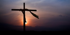 ¿Cómo se encontró la cruz en la que murió Jesús?