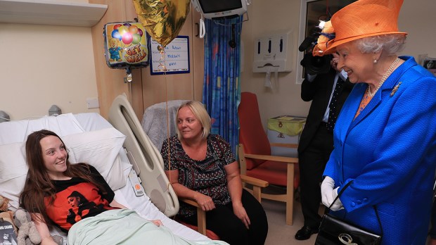 WEB3-PHOTO-OF-THE-DAY-QUEEN-ELIZABETH-HOSPITAL-000_OW48Q-Peter-Byrne-AFP