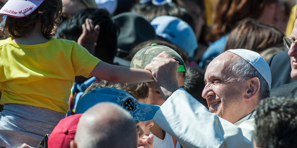 web3-pope-francis-girl-child-cpp-polaris-east-news