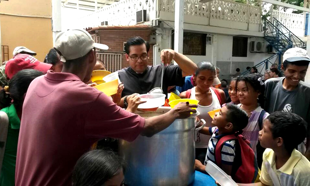 Venezuela ¿Un sacerdote «multiplica los panes» en plena crisis?
