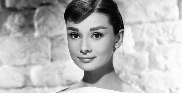 WEB3-Audrey_Hepburn_1956-Paramount-photo by Bud Fraker-PD