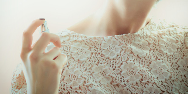WEB3 GIRL WEDDING DRESS PERFUME BRIDE Shutterstock