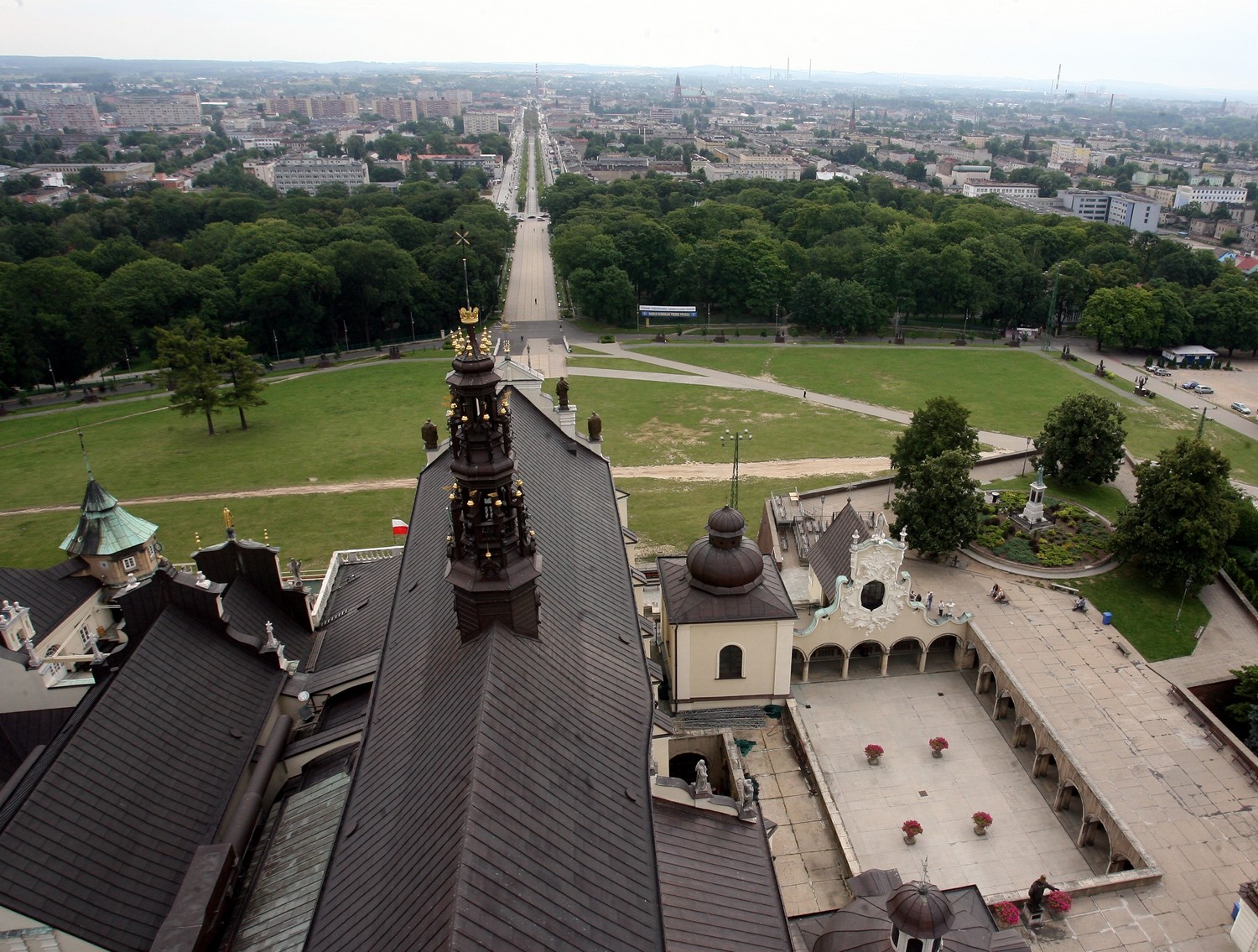 Dlaczego Jasna Góra Jest Najważniejszym Miejscem Dla Polaków por-que-el-santuario-de-jasna-gora-es-el-destino-de-peregrinacion-mas
