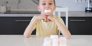 7 maneras de ayudar a tu hijo con sus propósitos de Cuaresma