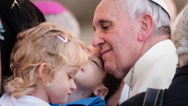 WEB3-PHOTO-OF-THE-DAY-POPE-FRANCIS-CHILDREN-cpp_247700-M-Migliorato-CPP