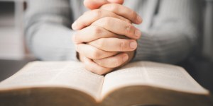 5  formas de oración que transformarán tu vida