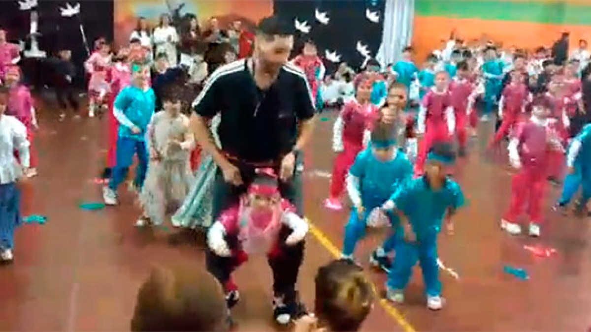 DANCE;