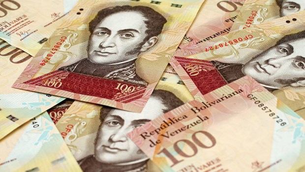BOLIVARES