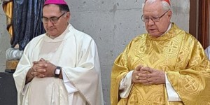 ¿En qué se distinguen un cardenal de un obispo?