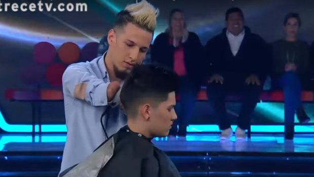 HAIRDRESSER