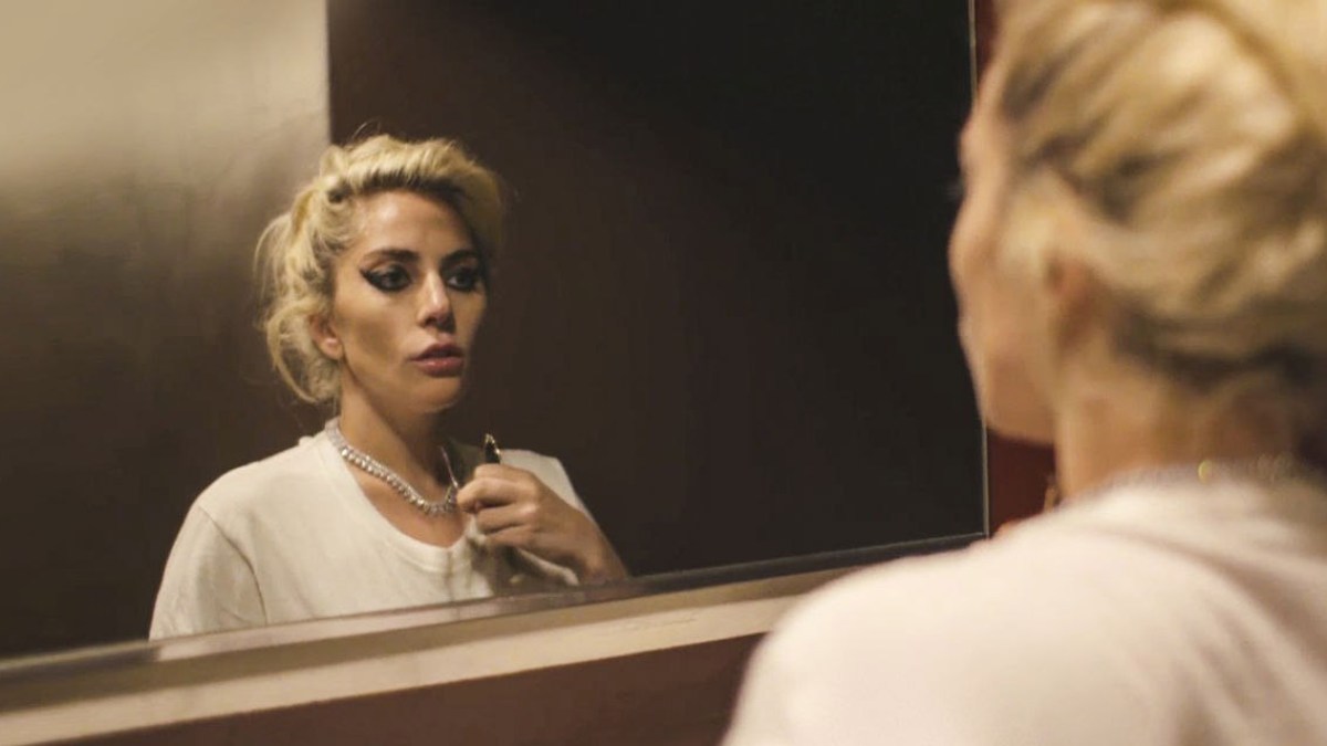 GAGA FIVE FOOT TWO
