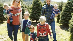 web3-family-christmas-tree-field-smile-children-mother-father-fair-use