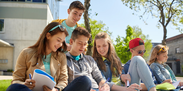 web3-teenagers-outside-hanging-out-study-school-shutterstock_536140417-syda-productions-ai