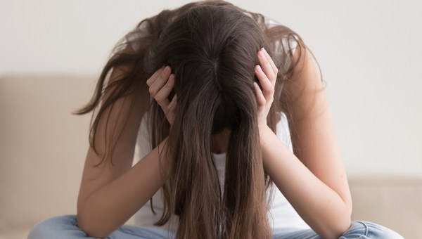 KOBIETA Z POCZUCIEM WINY