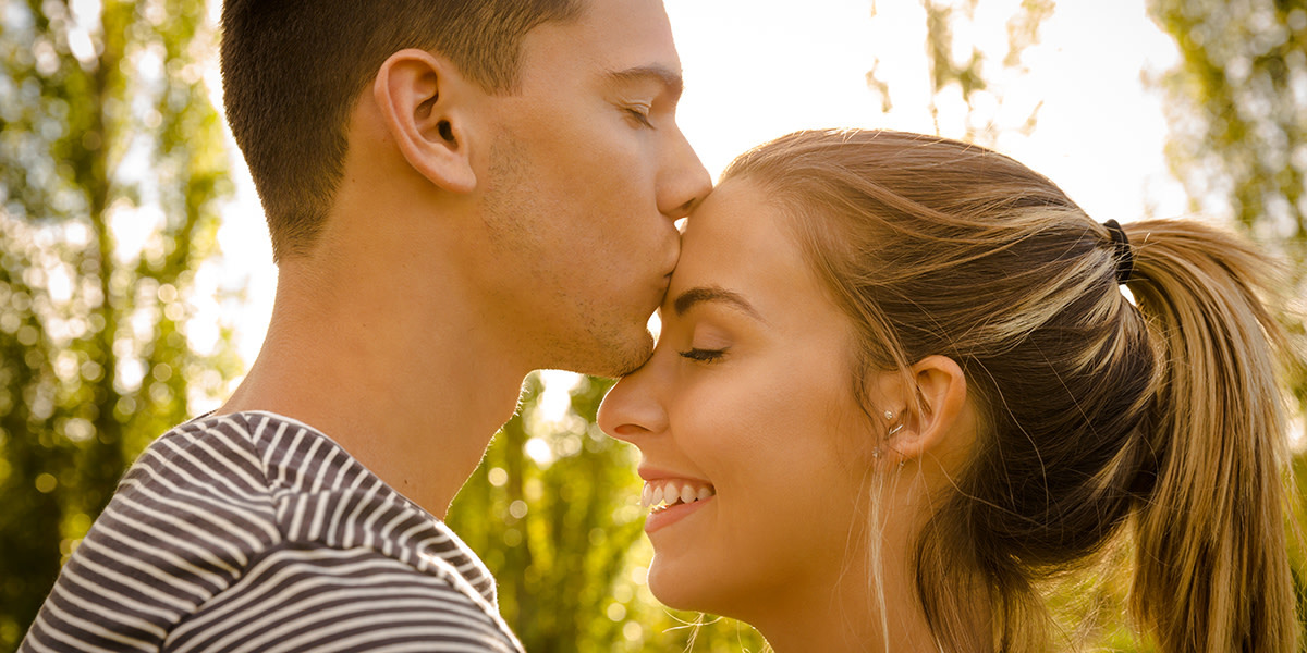 web3-young-couple-love-sunset-virginity-concept-shutterstock_566554972-iko-ai