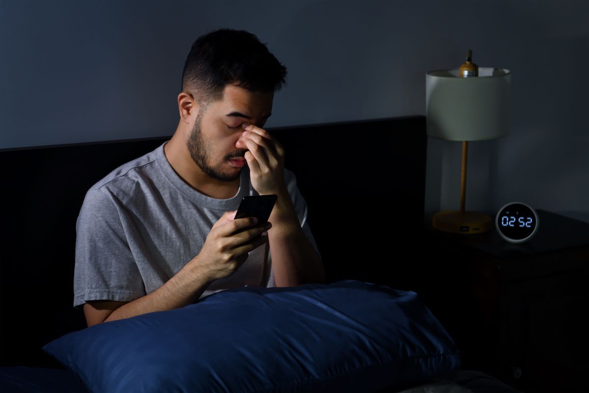 man-with-insomnia