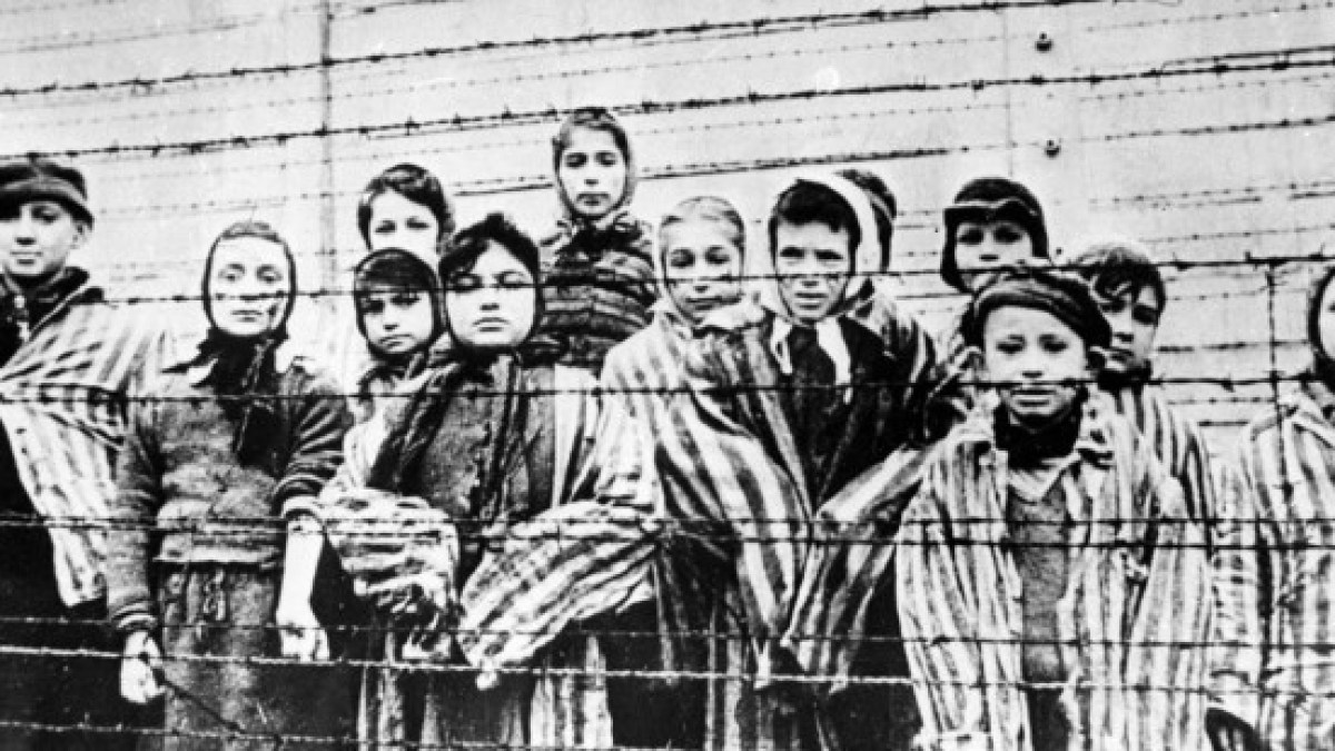web-auschwitz-dzieci-wic499c5baniowie-obc3b3z-east-news