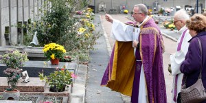 ¿Por qué un cementerio es considerado «tierra sagrada»?