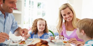 Elabora un menú semanal saludable para toda la familia