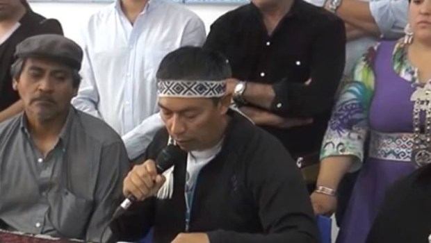 MAPUCHES