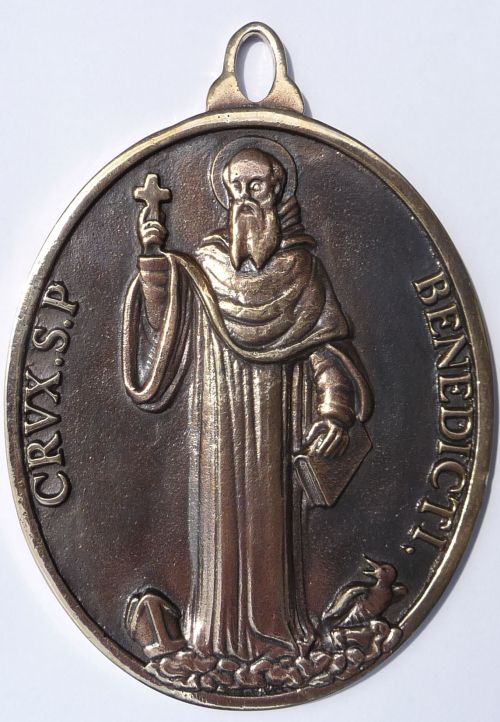 MEDALIK ŚWIĘTEGO BENEDYKTA