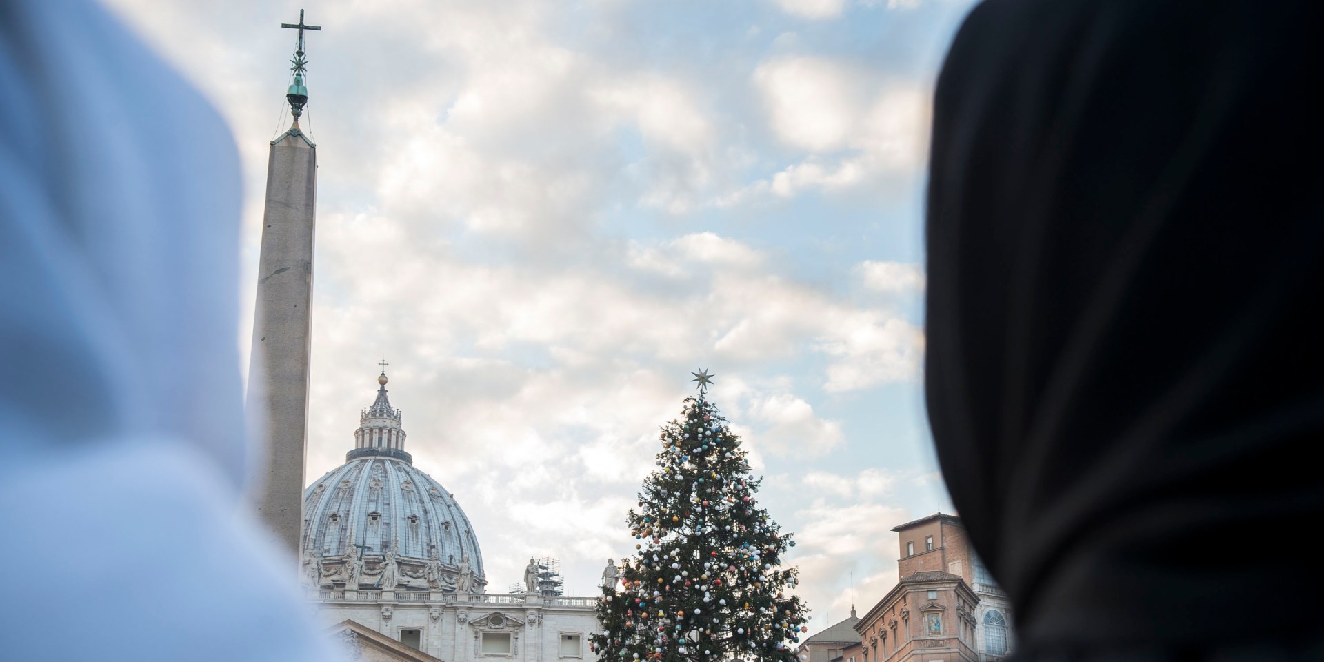 VATICAN; CHRISTMAS; TREE;