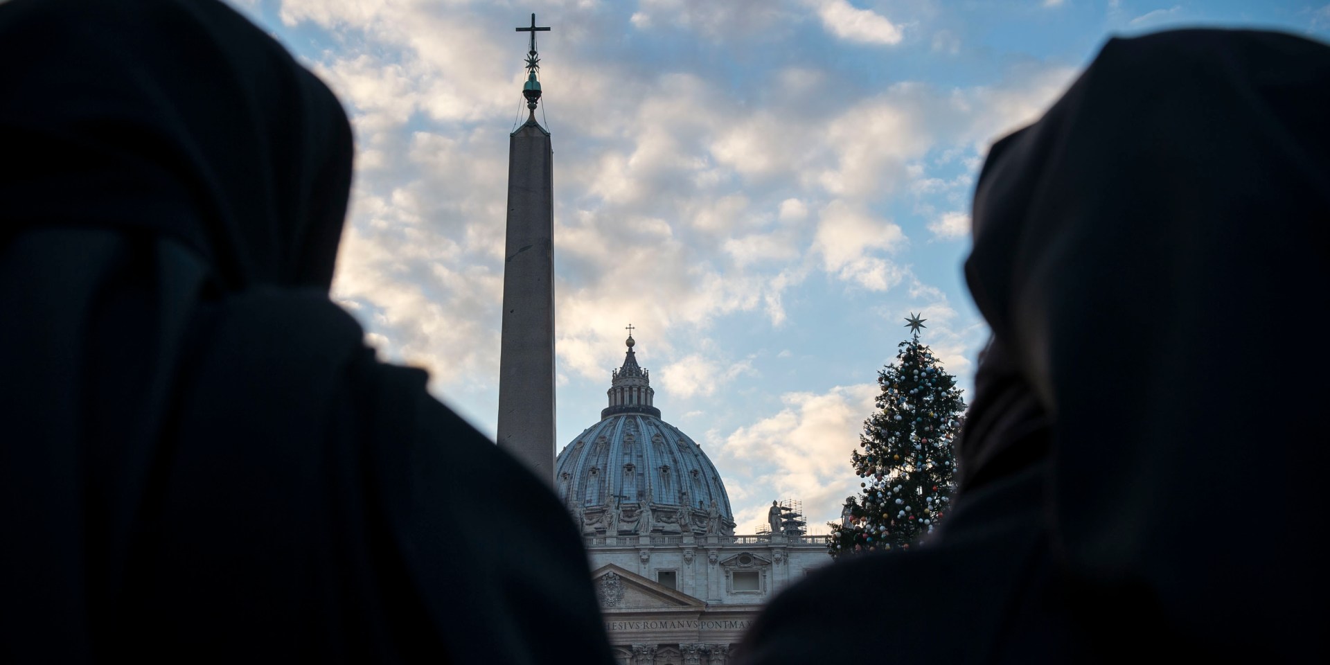 VATICAN; CHRISTMAS; TREE;