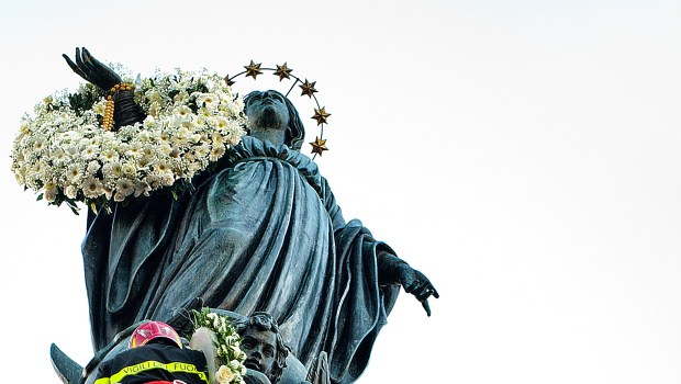 IMMACULATE STATUE
