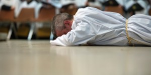 La oración por los sacerdotes de Benedicto XVI