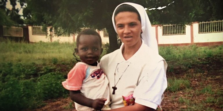 Gloria Rader Piden a rehenes liberados en África que intercedan por Gloria Cecilia