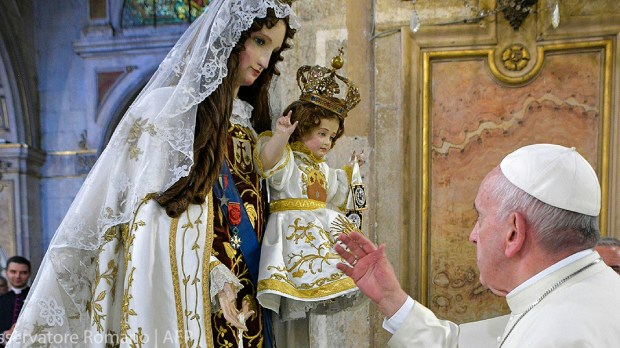 POPE FRANCIS,BLESSED MOTHER,CHILD,CHILE
