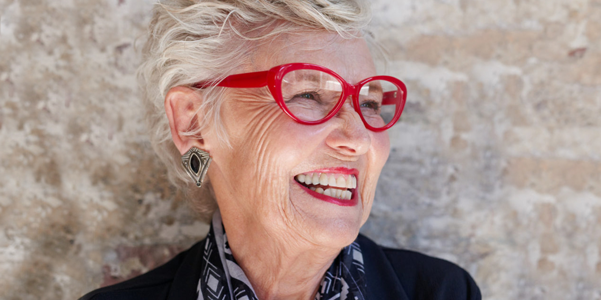 WOMAN,GRANDMA,GLASSES