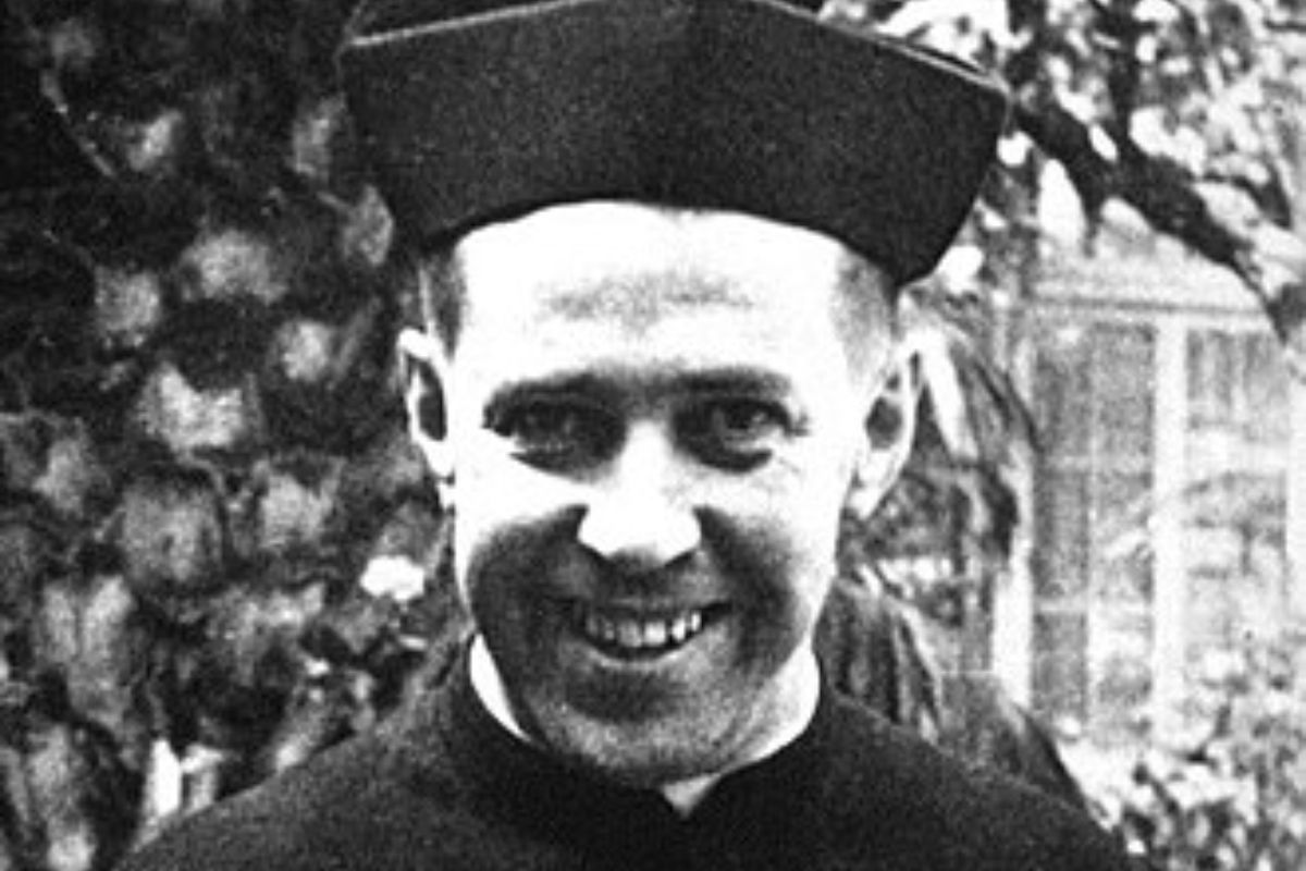 Padre-Alberto-Hurtado