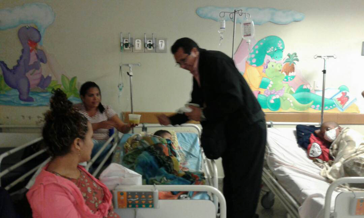 Aleteia Visita al Hopsital JM d elos Ríos en Caracas – Venezuela – @GuardianCatolic (8)