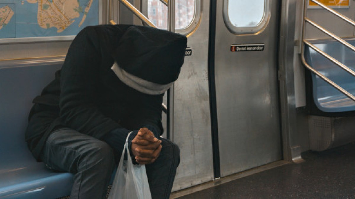 web3-alone-depressed-sad-praying-subway-prayer-man-steven-arenas-cc0