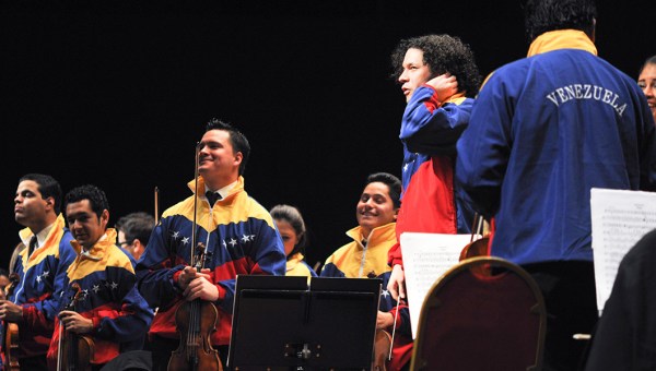 GUSTAVO DUDAMEL