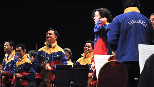 GUSTAVO DUDAMEL