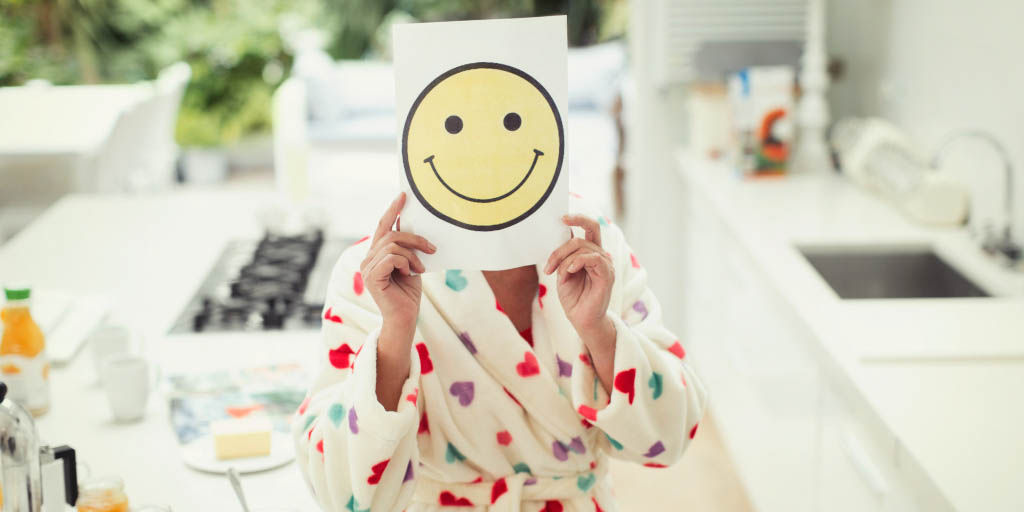 WOMAN WITH SMILE EMOJI