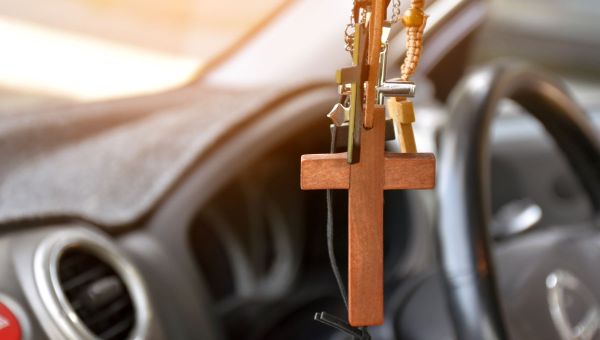 cross in the car