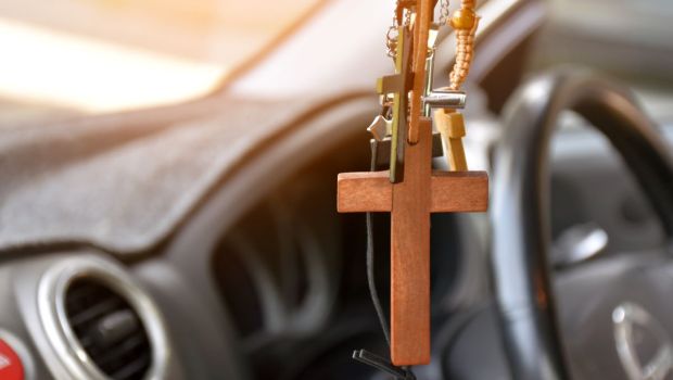 cross in the car