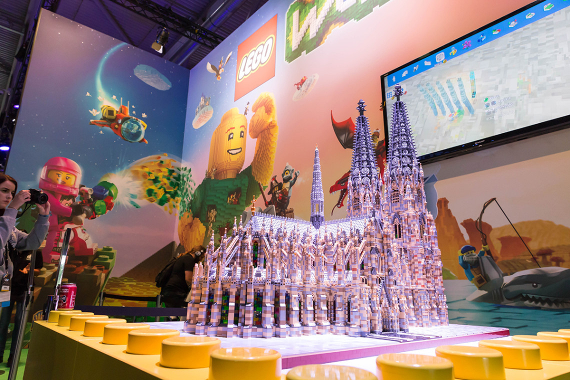 espectaculares-imagenes-de-santuarios-en-lego-6400