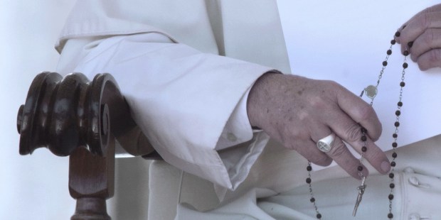 PAPIEŻ FRANCISZEK, RÓŻANIEC