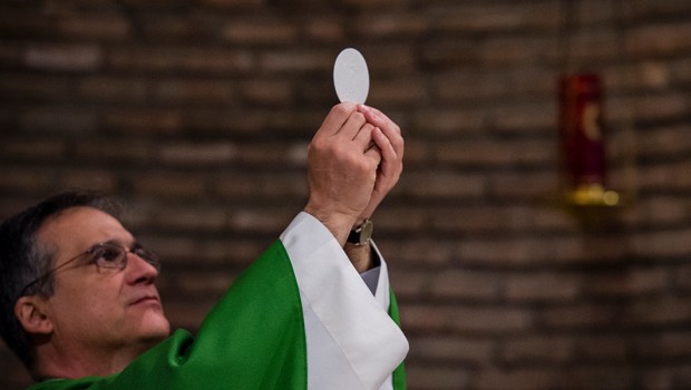 PRIEST-EUCHARIST-ELEVATION-HOST