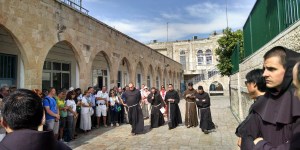 Haz el Via Crucis por las calles de Jerusalén que Cristo recorrió