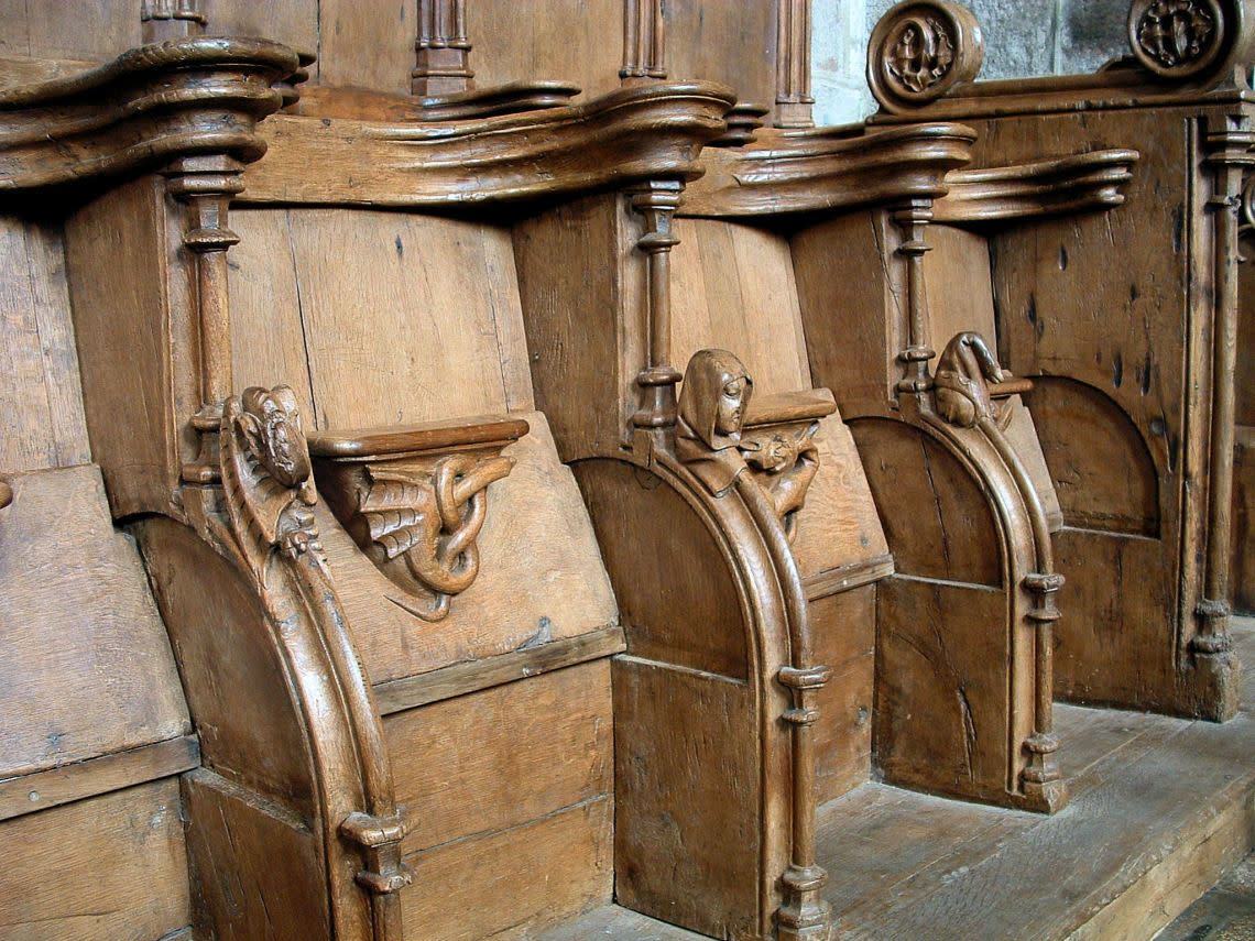 web-stalles-church-solignac-furniture-mossot-i-cc-by-sa-3-01