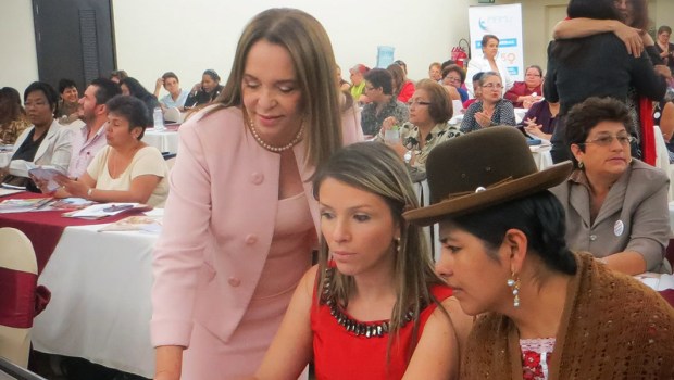 MUJER Y CIUDADANIA