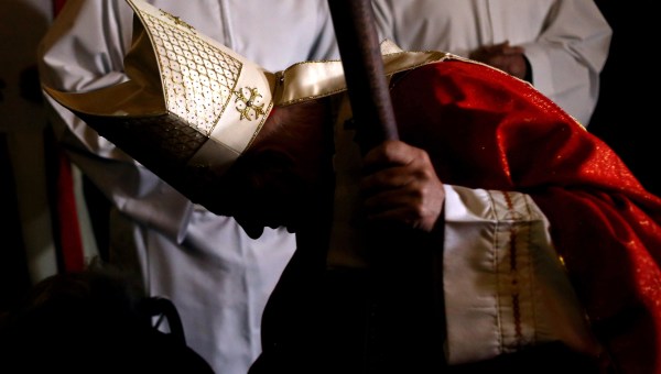Santiago's Archbishop Ricardo Ezzati arrives at the Metropolitan Cathedral in Santiago to celebrate mass, on May 18, 2018. After three days of meetings with Pope Francis at the Vatican, thirty-four Chilean bishops announced their resignation Friday over a child sex abuse scandal within the Church in Chile that has come to haunt the reign of the Holy Father. /