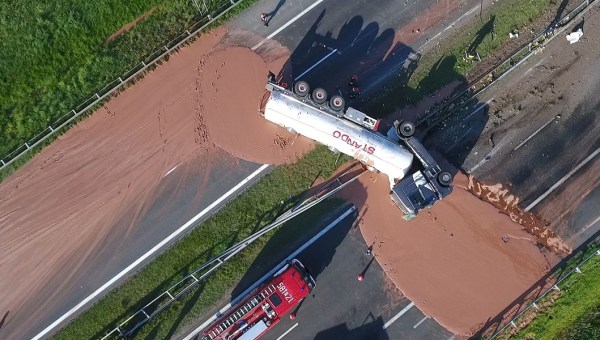 WYLANA CZEKOLADA NA AUTOSTRADZIE