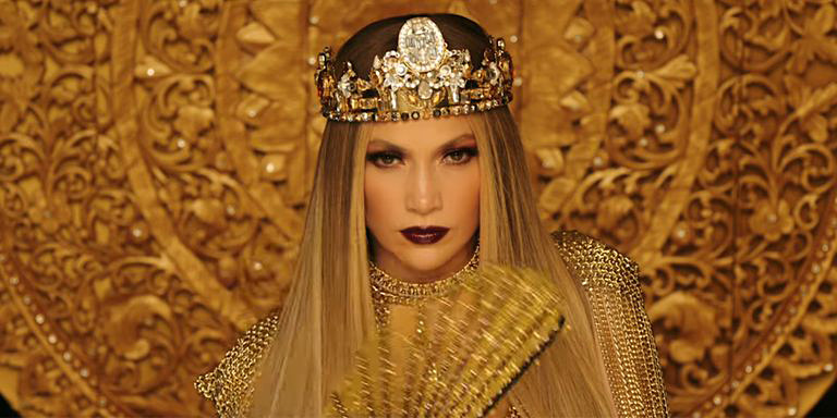 otro Hecho un desastre en general Hablemos de “El anillo” de Jennifer Lopez