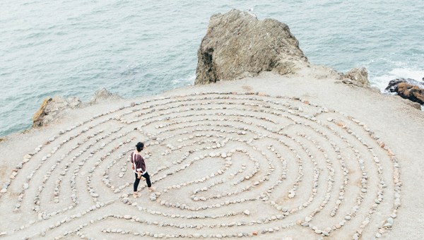 PODEJMOWANIE DECYZJI